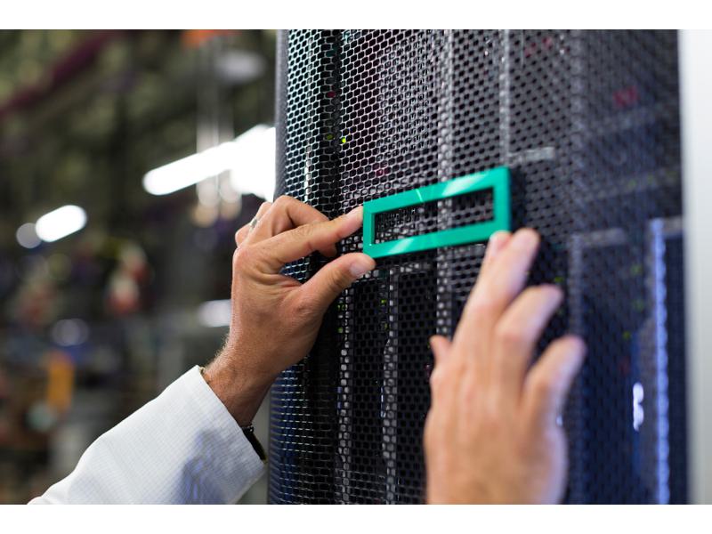 Hewlett Packard Enterprise HPE DL360 Gen10 2SFF NVMe Backplane Kit
